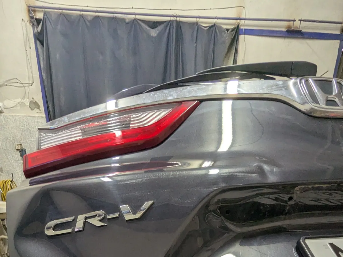 Крышка багажника Honda CR-V до ремонта без покраски